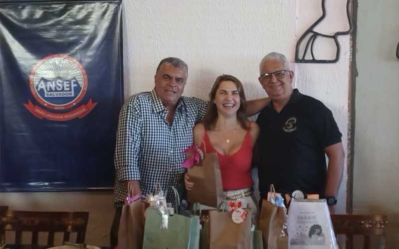 Imagem da notícia Em dia de alegria, SINDIPOL/BA e ANSEF-Salvador promovem almoço especial do dia das mães
